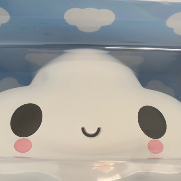 Friends With You Lucky Little Cloud 8-Ball Amulet - Picture 4 of 6